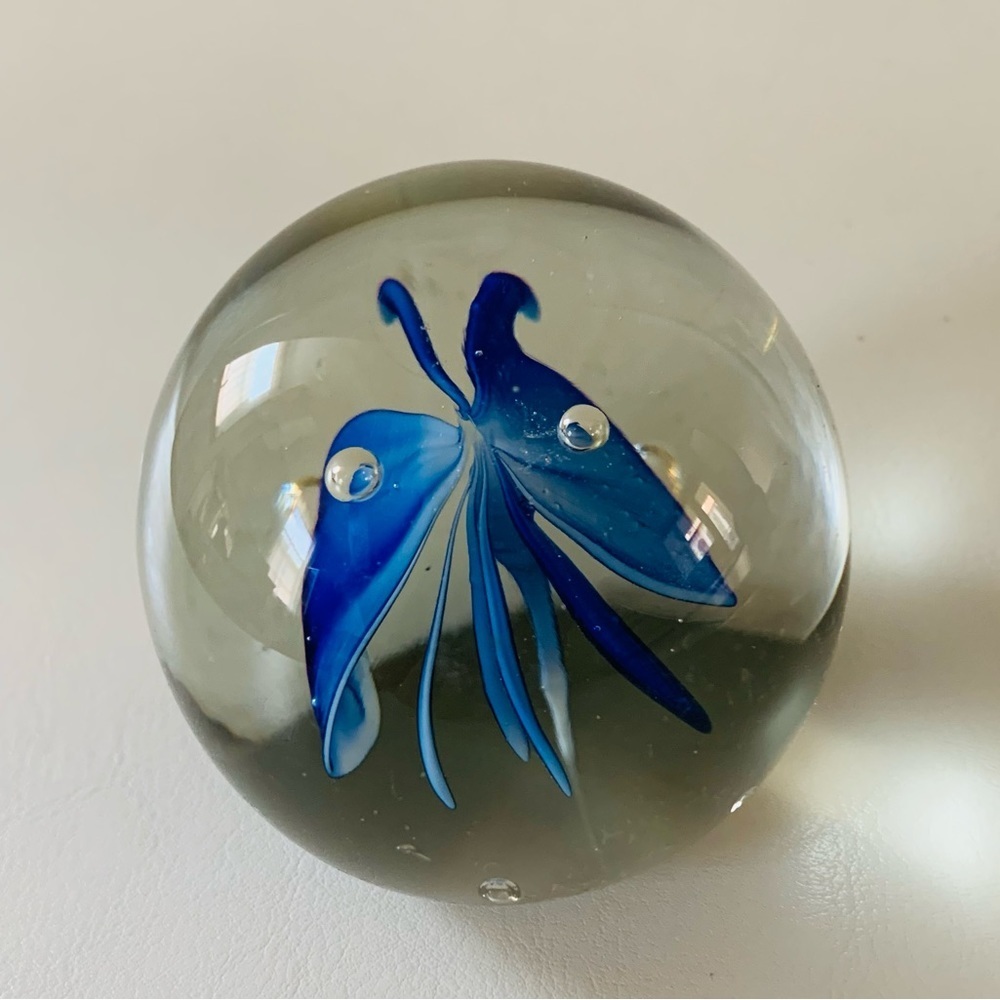 Vintage hand blown glass paperweight